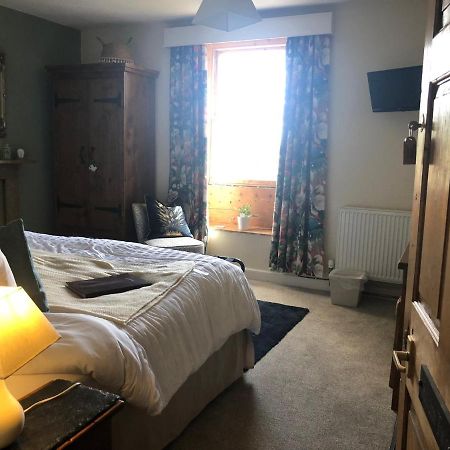The Hollow Bed And Breakfast Great Longstone Exterior foto